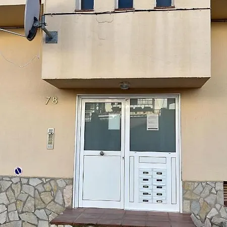 דירה Port Moxo 78 -22 אמפוריבראבה